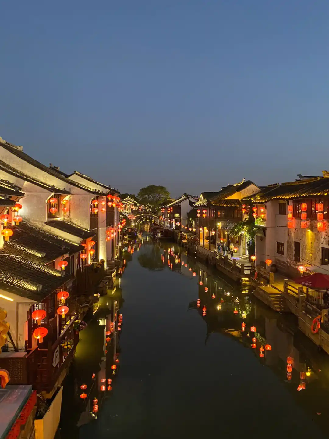 苏州平江路夜景